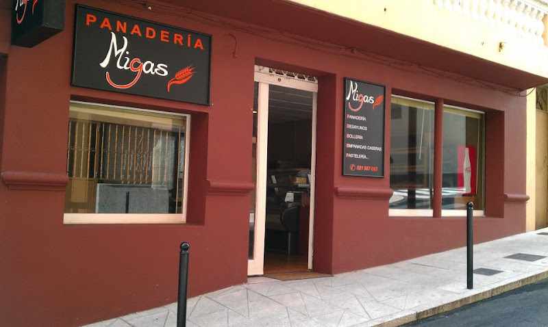 Fotografia tomada fuera de Panadería Migas Sc - Panadería en Ribeira, A Coruña
