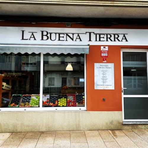 Fotografia tomada fuera de La Buena Tierra - Tienda de alimentación en Ferrol, A Coruña