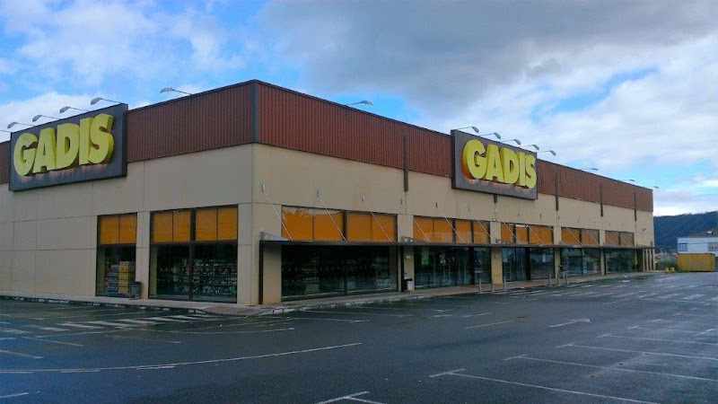 Fotografia tomada fuera de Supermercado Gadis - Supermercado en Freixeiro, A Coruña