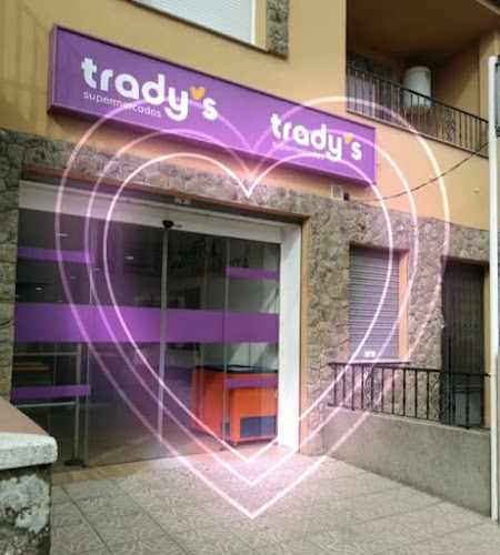 Fotografia tomada fuera de Supermercados Domínguez Rivas - Supermercado en Montehermoso, Cáceres