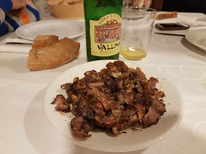 Fotografia tomada fuera de Restaurante El Mesón de Carcedo - restaurantes en Carcedo de Burgos, Burgos