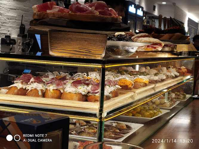 Fotografia tomada fuera de El Jaleíto - restaurantes en Burgos, Burgos