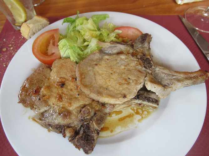Fotografia tomada fuera de Mesón La Tasca - restaurantes en Escalada, Burgos