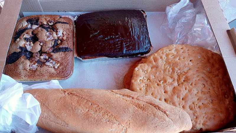 Fotografia tomada fuera de Panaderia - Pasteleria Bareta - Panadería en Puebla de Don Fadrique, Granada