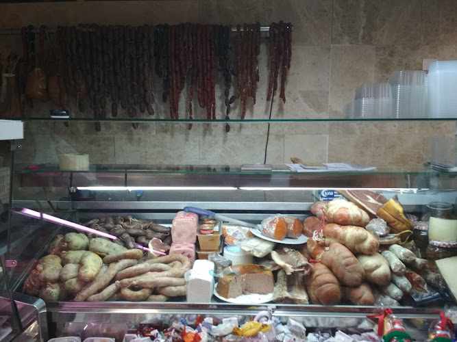 Fotografia tomada fuera de Supermercados Charter - Supermercado en Nerpio, Albacete