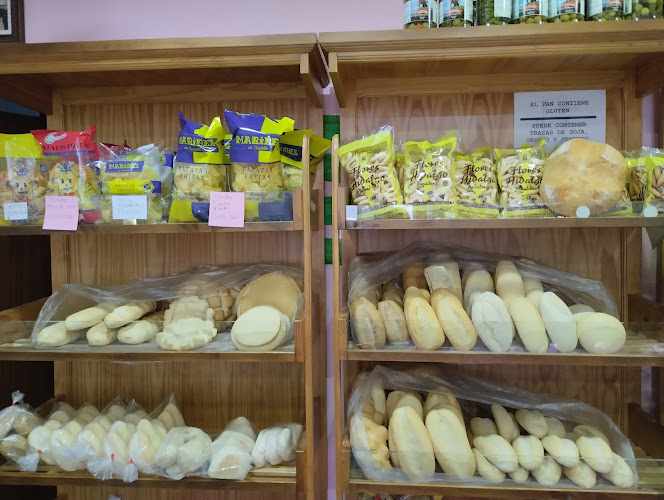Fotografia tomada fuera de Deseitos de Blanca - Panadería en Lucena, Córdoba