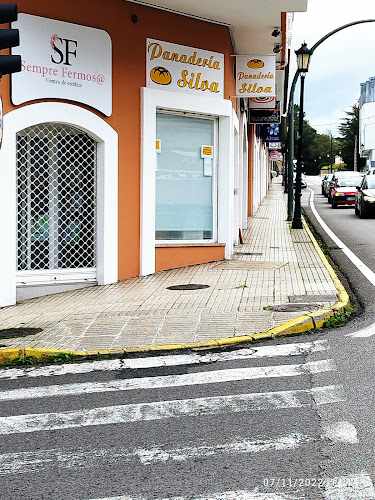 Fotografia tomada fuera de Panadería silva - Panadería en Bertamiráns, A Coruña