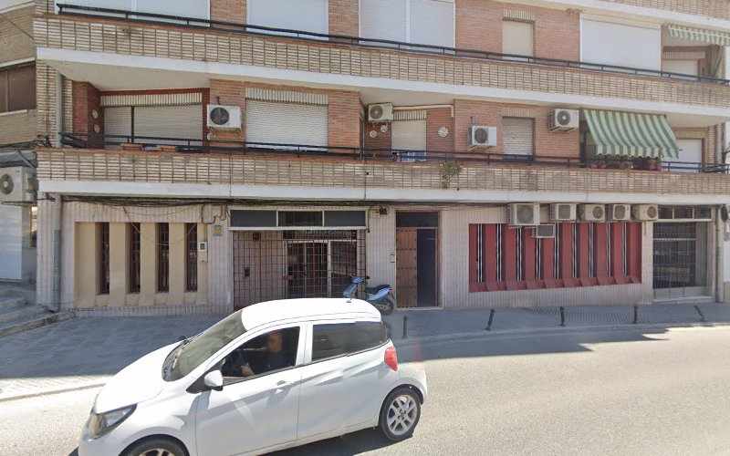 Fotografia tomada fuera de PASTELERIA ARTESANA DEL GENIL, S.L. - Pastelería en Puente Genil, Córdoba