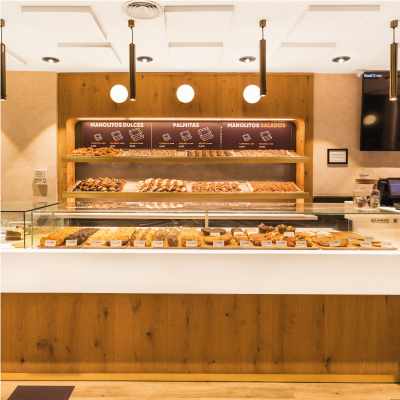Fotografia tomada fuera de Manolo Bakes - cafeterías en Madrid, Madrid