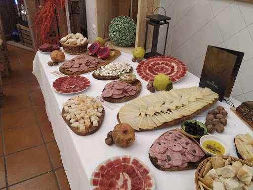 Fotografia tomada fuera de D' Pata Negra - restaurantes en Rute, Córdoba