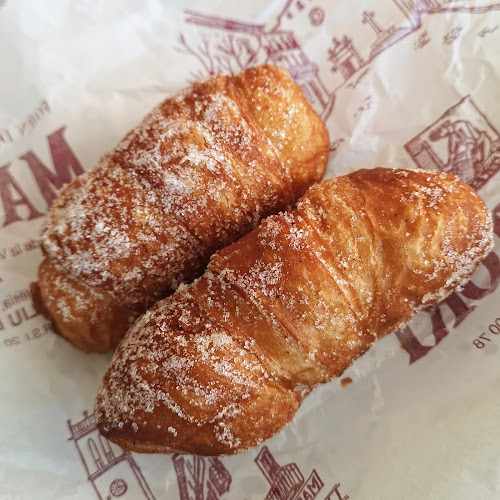 Fotografia tomada fuera de Panadería y Pastelería Martori - Forn de pa en Amer, Girona