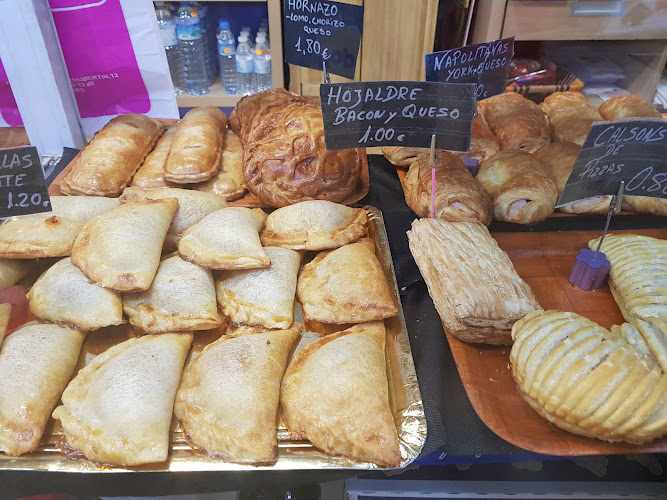 Fotografia tomada fuera de Panadería Desavío - Panadería en Cáceres, Cáceres