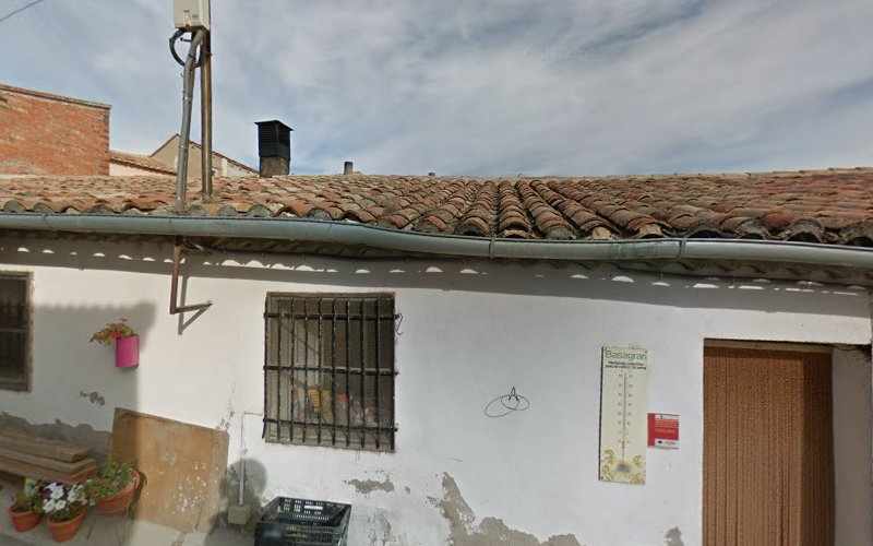 Fotografia tomada fuera de Benedicto Yago Yuste - Panadería en Argente, Teruel
