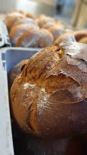 Fotografia tomada fuera de Pa I Pastissería Marqués Sl - Panadería en Alfarràs, Lérida