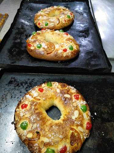 Fotografia tomada fuera de Panadería el Arroyo - Panadería en San Esteban del Valle, Ávila