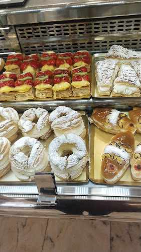 Fotografia tomada fuera de Pastisseria Graells - Pastisseria en Balaguer, Lérida