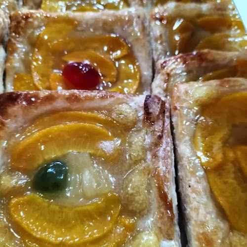 Fotografia tomada fuera de La despensa panaderia - Panadería en Adra, Almería