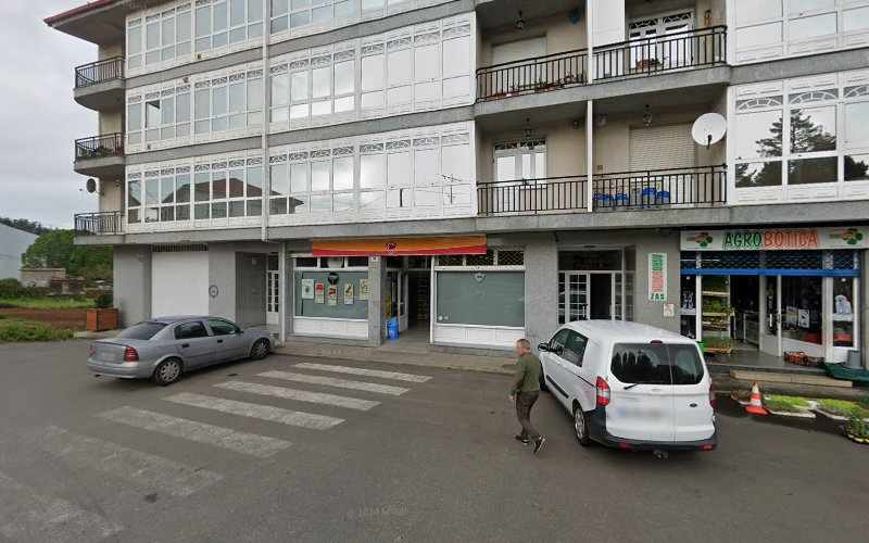 Fotografia tomada fuera de Supermercado Claudio - Supermercado en Zas, A Coruña