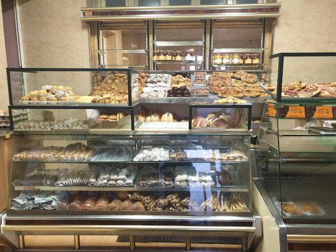 Fotografia tomada fuera de PANADERÍA López Alfaro. - Panadería en Iniesta, Cuenca