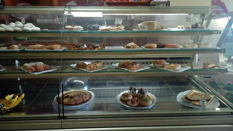 Fotografia tomada fuera de Pastelería cafetería La Delicia - Pastelería en Tías, Las Palmas