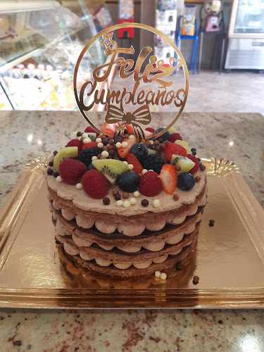 Fotografia tomada fuera de Panadería y Confitería Artesanal DULCE SARA - Pastelería en El Ejido, Almería