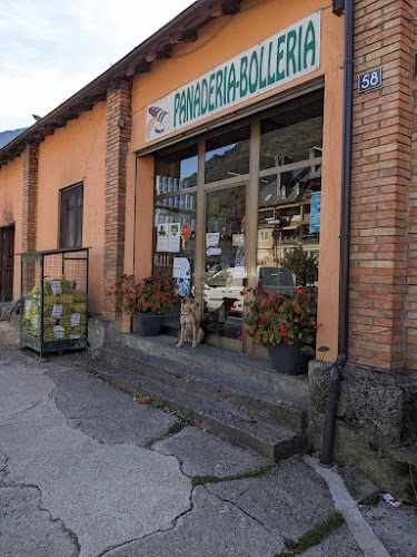 Fotografia tomada fuera de Panificadora Montés - Panadería en Vielha, Lérida