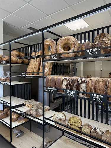 Fotografia tomada fuera de Lento - Pans & Doces - Panadería en Ribadeo, Lugo
