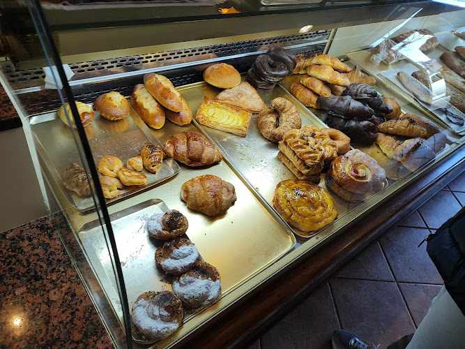 Fotografia tomada fuera de Fleca Degustació El neret,Forn Moya - Panadería en Puigcerdà, Girona