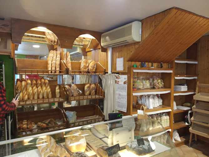 Fotografia tomada fuera de Panadería Sayón - Panadería en Jaca, Huesca