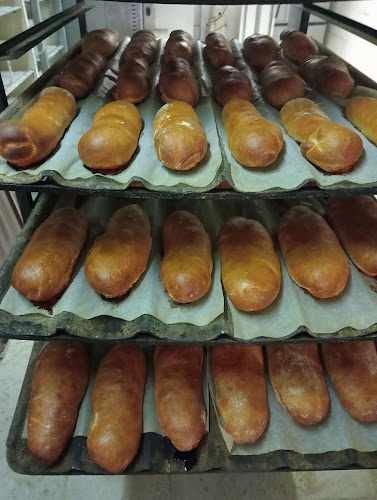 Fotografia tomada fuera de Panadería de Vega (Pitxi) - Panadería en Palacios de la Valduerna, León