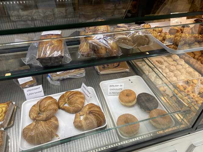 Fotografia tomada fuera de PANADERÍA SOBRÓN - Panadería en Baños de Río Tobía, La Rioja