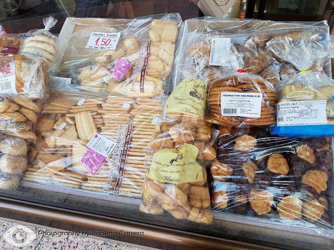Fotografia tomada fuera de Panaderia Pasteleria Toni - Panadería en Alcalá de Henares, Madrid