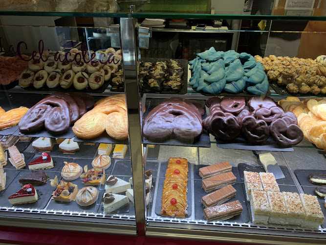 Fotografia tomada fuera de La Celiacoteca - Pastelería en Alcalá de Henares, Madrid