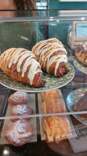 Fotografia tomada fuera de Postres del Valle - cafeterías en Cercedilla, Madrid