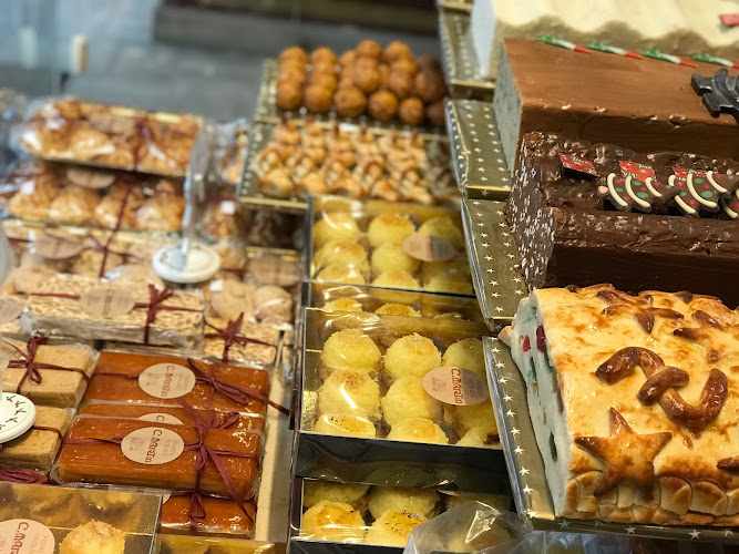 Fotografia tomada fuera de Panadería Cipriano Martín - Panadería en Medina del Campo, Valladolid