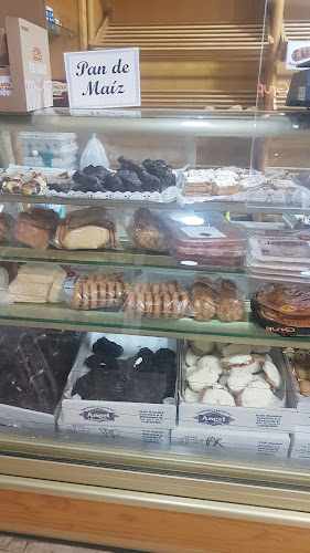 Fotografia tomada fuera de Panadería Sto Domingo de La Calzada - Panadería en Santo Domingo de la Calzada, La Rioja
