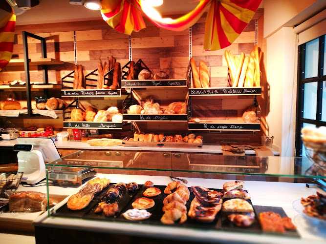 Fotografia tomada fuera de Forn Cal Mosso - Panadería en Vilassar de Dalt, Barcelona
