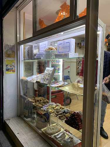 Fotografia tomada fuera de La Rosca Panadería - Panadería en Granada, Granada