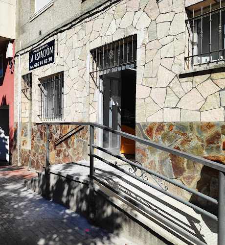 Fotografia tomada fuera de Panadería La Estación - Panadería en Toral de los Vados, León