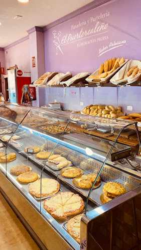 Fotografia tomada fuera de El Puertorealeño - Pastelería en Santa Cruz de Tenerife, Santa Cruz de Tenerife