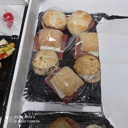 Fotografia tomada fuera de La vallera, forn de pà - Panadería en la Vall d'Uixó, Castellón