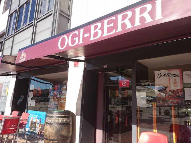 Fotografia tomada fuera de Ogi Berri Berrioplano - Panadería en Berrioplano, Navarra