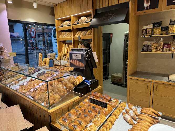 Fotografia tomada fuera de Panadería Bertiz - Panadería en Bilbao, Vizcaya