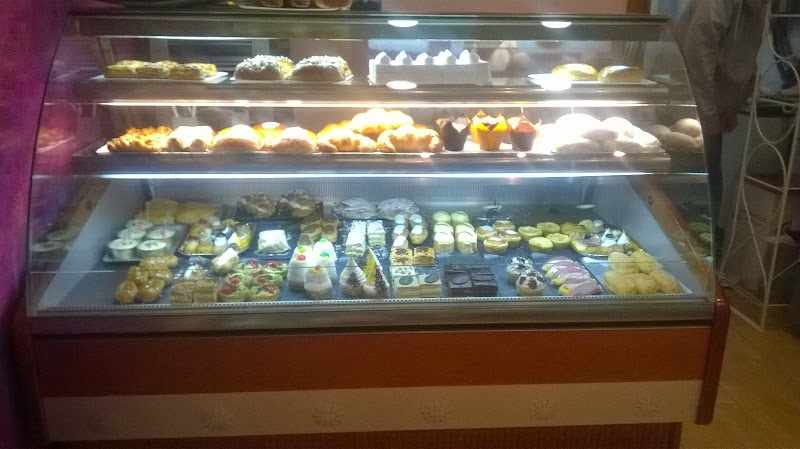 Fotografia tomada fuera de Pastelería Intxaurdi - Pastelería en Ortuella, Vizcaya