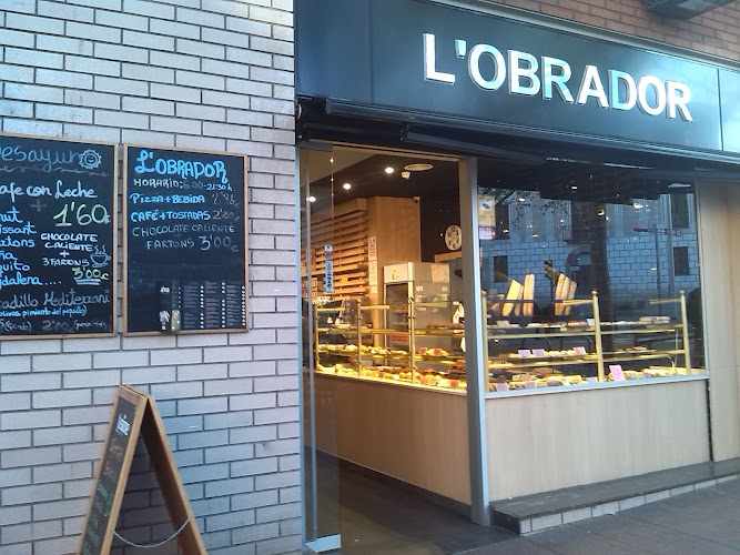 Fotografia tomada fuera de L'Obrador - Forn de pa en Barcelona, Barcelona