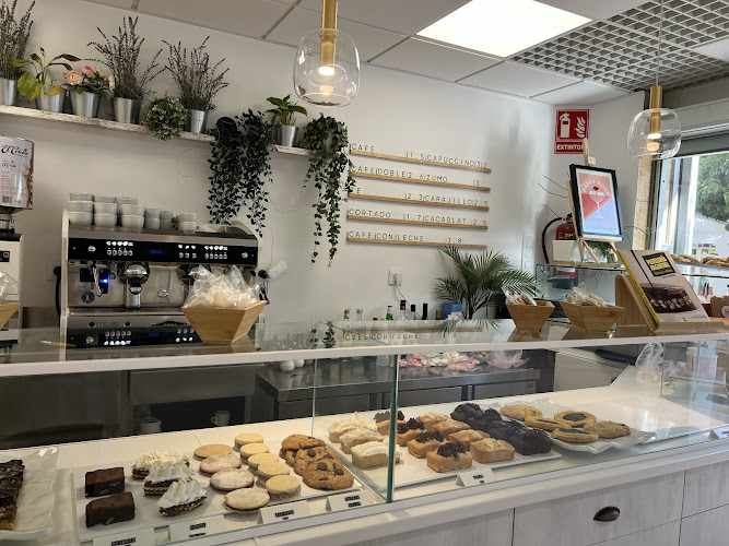 Fotografia tomada fuera de Café & pastelería Sil - cafeterías en Tarragona, Tarragona