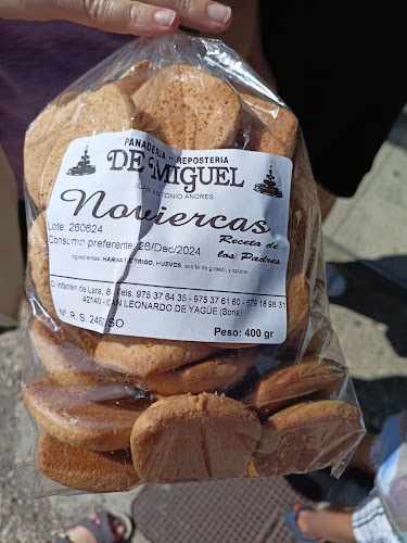 Fotografia tomada fuera de Panadería de Miguel - Panadería en S. Leonardo de Yagüe, Soria