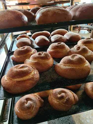Fotografia tomada fuera de Panaderia chaparro - Panadería en Yebra, Guadalajara