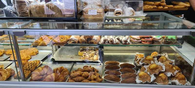 Fotografia tomada fuera de Pasteleria Filo dulce y salado - Pastelería en Dolores, Alicante