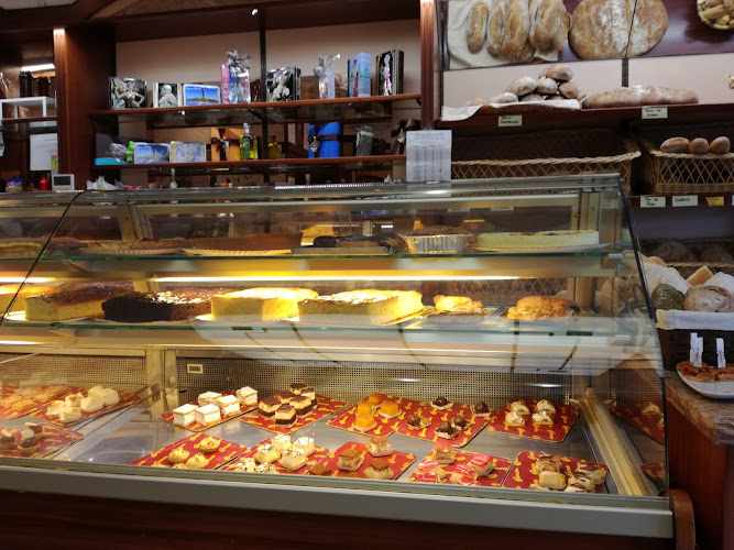 Fotografia tomada fuera de Carnoedo - Panadería en Fonteculler, A Coruña